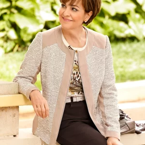 Blazer In Taupe, Ecru 11