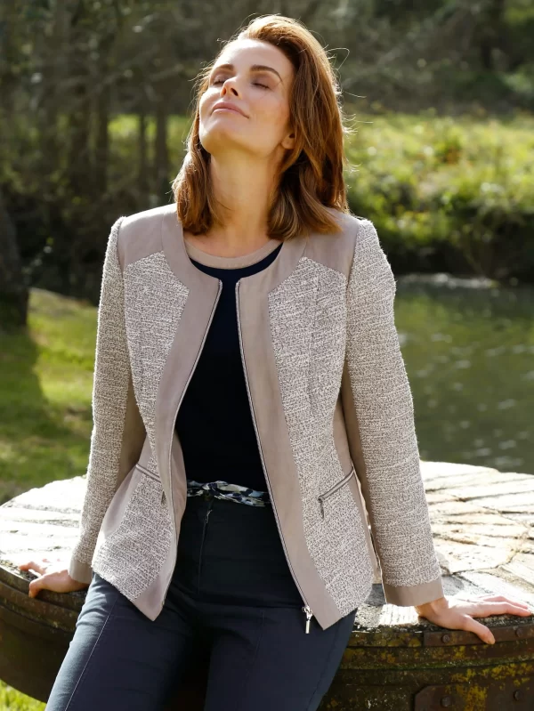 Blazer In Taupe, Ecru 5